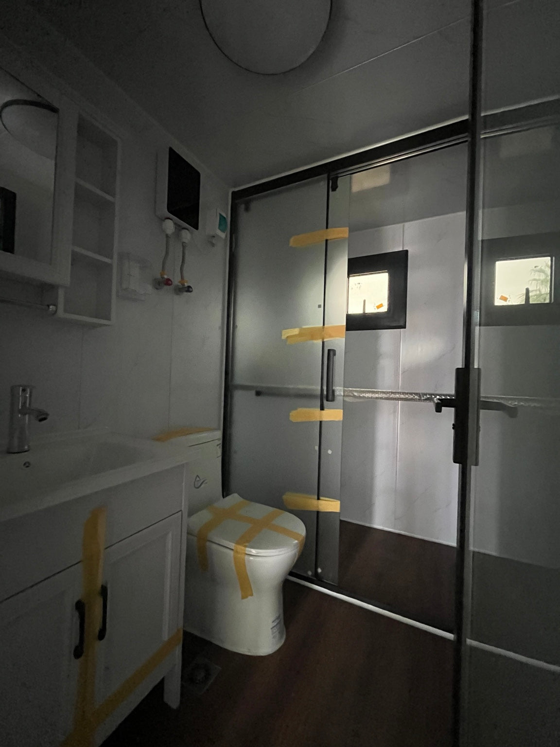 Baño equipado de casa expandible Luxurious de 36 m²