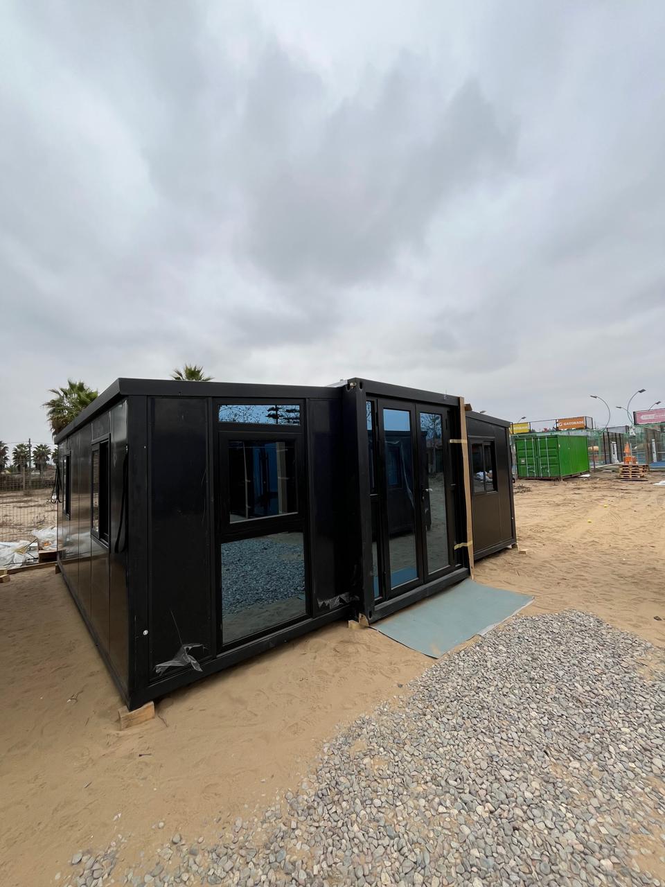 Casa expandible Luxurious de 36 m² en color negro